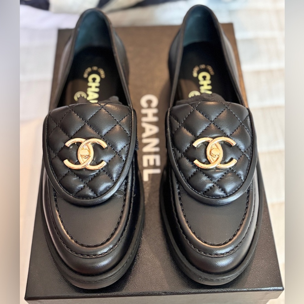 💰SOLD💰CHANEL Black Quilted Leather Loafers with Gold Accents, Size 36.5